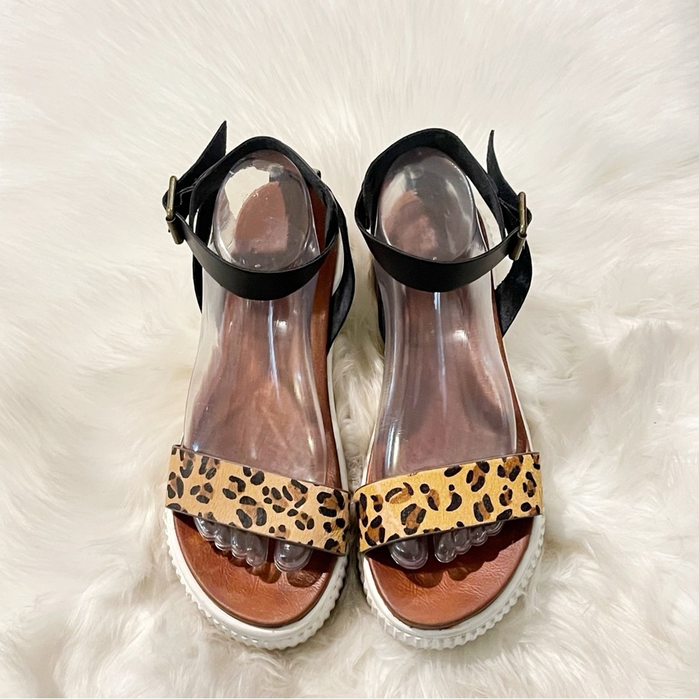 MIA Leanna Leather Platform Sandals - Picture 2 of 10